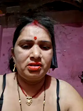 Your-shreya143 online show from 05/11/26, 06:38