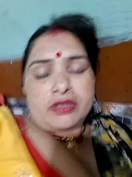 Your-shreya143 online show from 06/03/26, 11:24