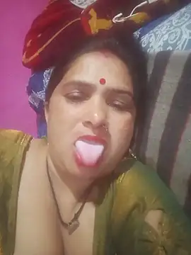 Your-shreya143 online show from 06/30/26, 11:28