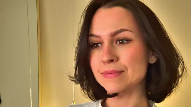 Snapshot of MonicaMercer chatting on 02/06/26, 07:23 MonicaMercer online show from 02/06/26, 07:23