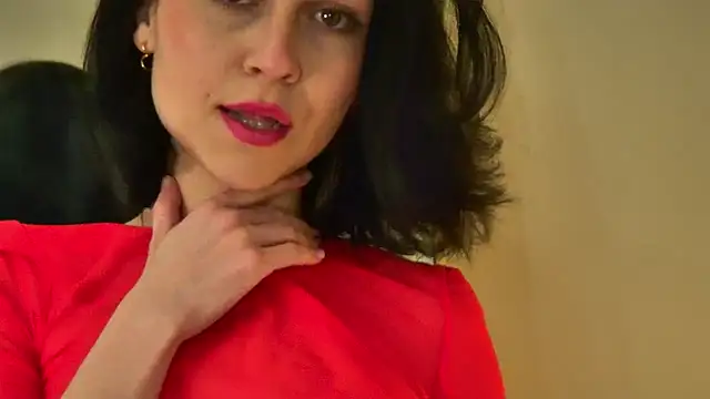 Snapshot of MonicaMercer chatting on 02/25/26, 06:56 MonicaMercer online show from 02/25/26, 06:56