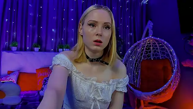 Gina Gina love online show from 02/15/26, 01:13