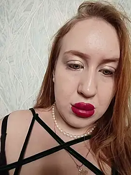 ElonaFox online show from 12/03/25, 05:33