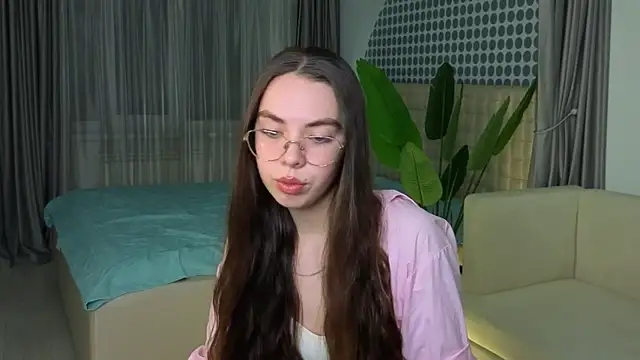 JesusBeckler online show from 12/15/25, 04:11