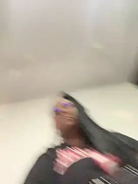 Carameloswing1 online show from 04/25/26, 10:29