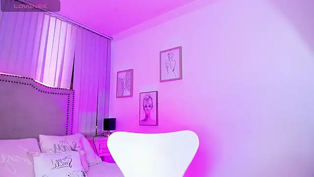 lya  brown online show from 07/13/26, 12:08