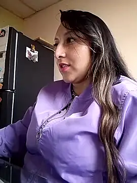 Valeria montana  online show from 02/08/26, 10:24