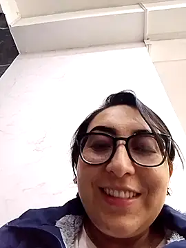 Valeria montana  online show from 02/14/26, 04:48