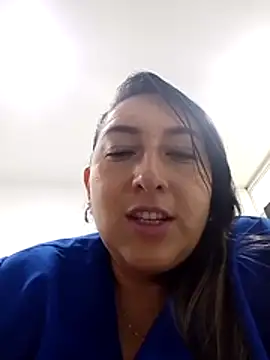 Valeria montana  online show from 03/27/26, 01:00