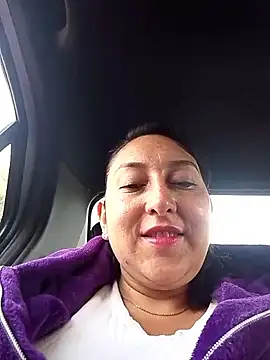 Valeria montana  online show from 04/07/26, 01:00