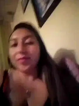 Valeria montana  online show from 04/11/26, 12:15