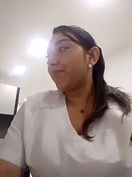 Snapshot of Valeria_montana_ chatting on 06/03/26, 06:46 Valeria montana online show from 06/03/26, 06:46