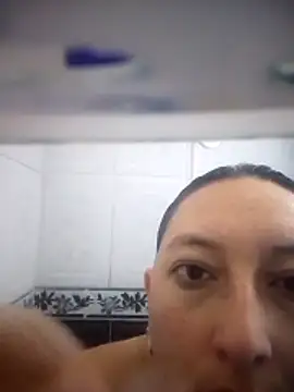 Snapshot of Valeria_montana_ chatting on 06/12/26, 10:14 Valeria montana online show from 06/12/26, 10:14