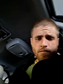 Snapshot of ThatDilf11 chatting on 12/03/25, 02:26 ThatDilf11 online show from 12/03/25, 02:26