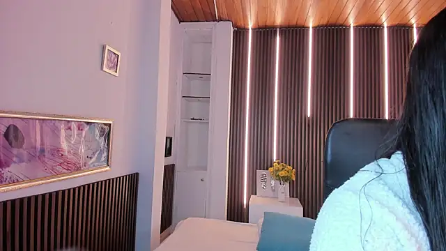 Snapshot of Ambar_Cooxx chatting on 12/18/25, 11:16 Ambar Cooxx online show from 12/18/25, 11:16