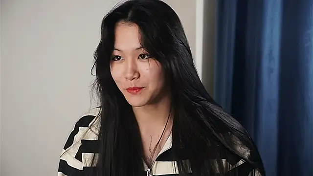 BeaHarsin online show from 12/04/25, 12:25