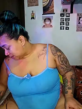 Snapshot of vicky-duarte chatting on 05/08/26, 10:48 vicky-duarte online show from 05/08/26, 10:48