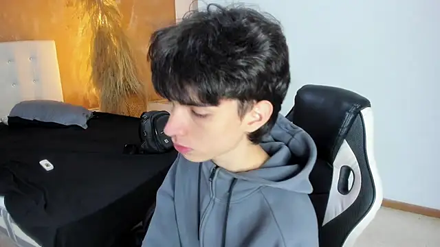 CONNOR STONNE  online show from 02/28/26, 08:54