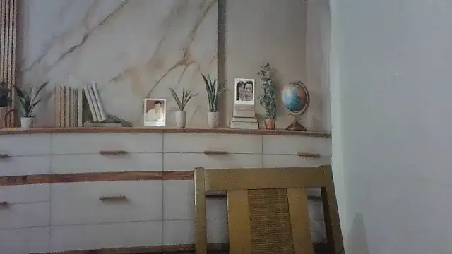 Luna-Hot0802 online show from 03/28/26, 08:41