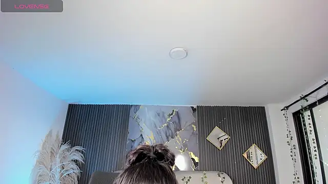 melodysnow  online show from 01/12/26, 09:42