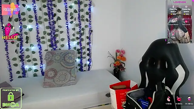 Mia Duque1999 online show from 03/30/26, 07:48