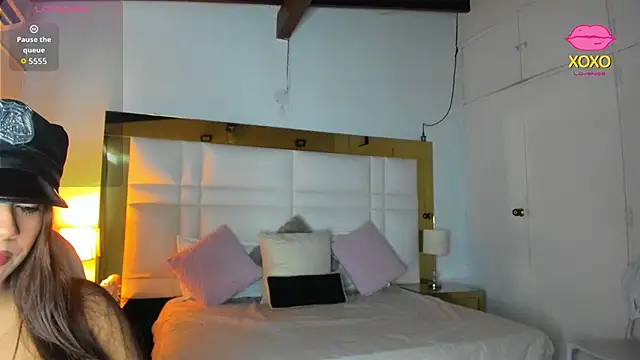 Zoei Moon online show from 03/25/26, 07:09