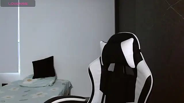 candy rosemaryy online show from 03/24/26, 11:10