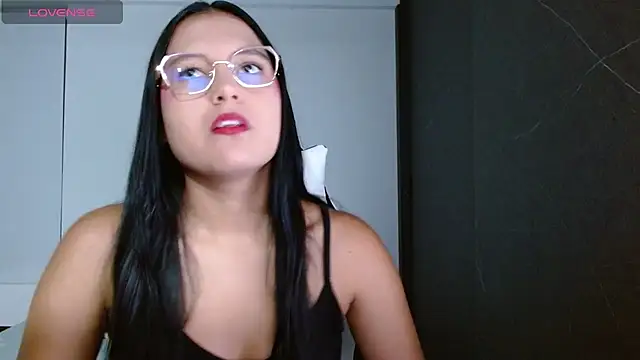 candy rosemaryy online show from 04/17/26, 12:46