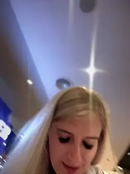 Snapshot of Betsy chatting on 12/23/24, 02:39 Betsy online show from 12/23/24, 02:39