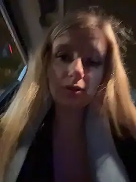 Snapshot of Betsy chatting on 01/17/26, 05:27 Betsy online show from 01/17/26, 05:27