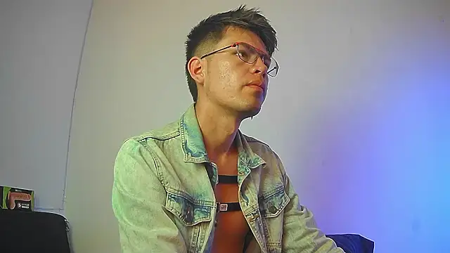 Snapshot of nicolatinboy chatting on 02/09/26, 09:08 nicolatinboy online show from 02/09/26, 09:08