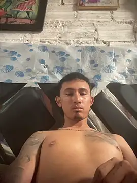 Snapshot of StevenMC27 chatting on 02/25/26, 04:16 StevenMC27 online show from 02/25/26, 04:16