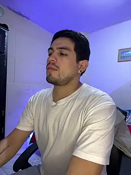 williamsmiiths16 online show from 02/08/26, 02:31