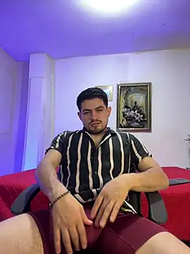 williamsmiiths16 online show from 02/13/26, 03:41