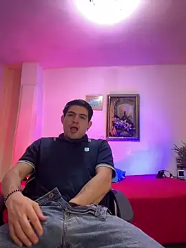 williamsmiiths16 online show from 02/25/26, 12:26