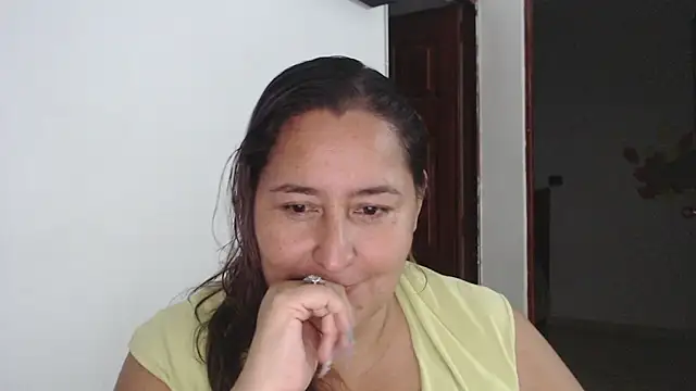 VioletBruces online show from 12/05/25, 12:41