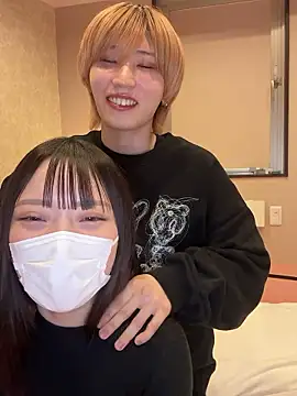 kai xoxo   online show from 12/05/25, 02:03