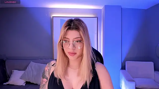 MadisonKane online show from 05/03/26, 11:27