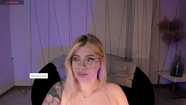 MadisonKane online show from 05/24/26, 11:04