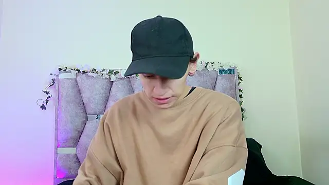 iris and damian online show from 03/04/26, 10:32