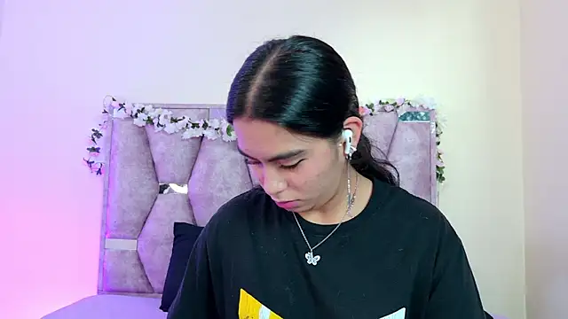 iris and damian online show from 03/16/26, 05:28