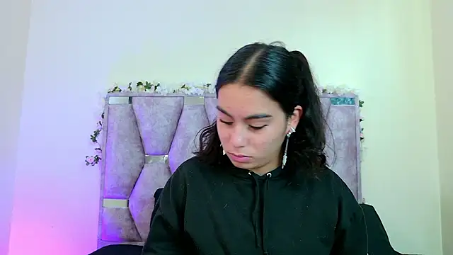 iris and damian online show from 03/19/26, 05:17