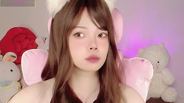 Snapshot of Miyeoonn chatting on 04/23/26, 10:23 Miyeoonn online show from 04/23/26, 10:23