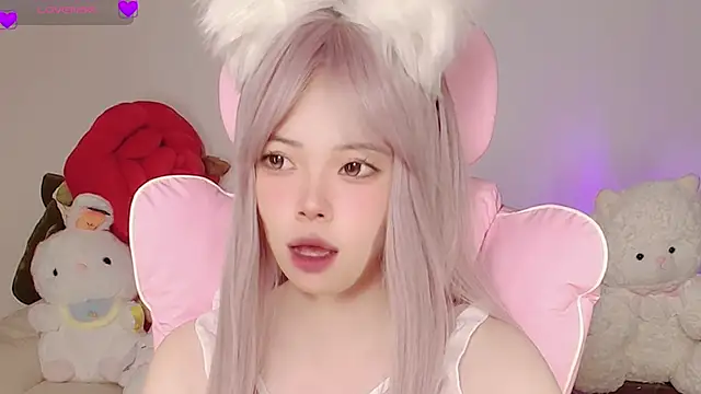 Snapshot of Miyeoonn chatting on 05/30/26, 07:11 Miyeoonn online show from 05/30/26, 07:11