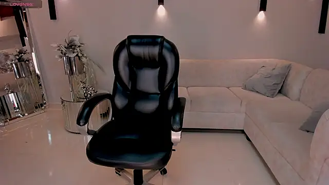 ChloeManson online show from 02/13/25, 08:55