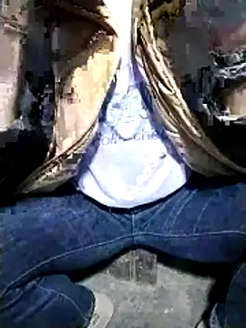 muutoo online show from 12/19/25, 07:26