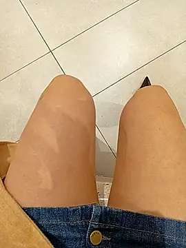 Baby-Linh online show from 02/05/26, 04:39