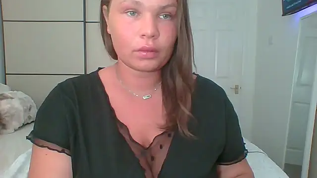 Snapshot of GEMMARMALADE chatting on 06/08/26, 06:41 GEMMARMALADE online show from 06/08/26, 06:41