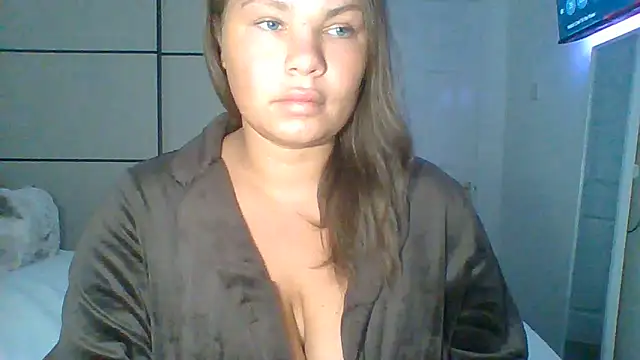 Snapshot of GEMMARMALADE chatting on 06/17/26, 06:16 GEMMARMALADE online show from 06/17/26, 06:16