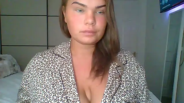 Snapshot of GEMMARMALADE chatting on 07/19/26, 10:52 GEMMARMALADE online show from 07/19/26, 10:52